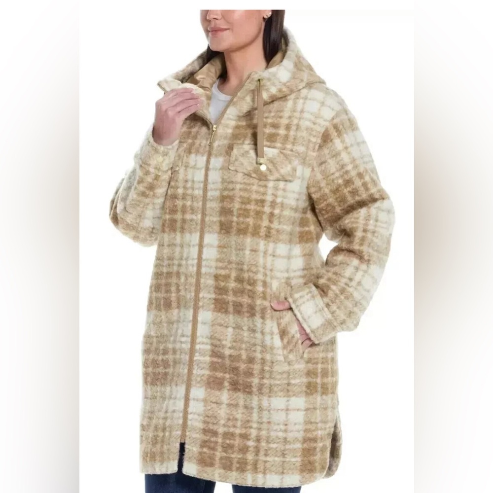 Weatherproof Beige and Cream Jacket